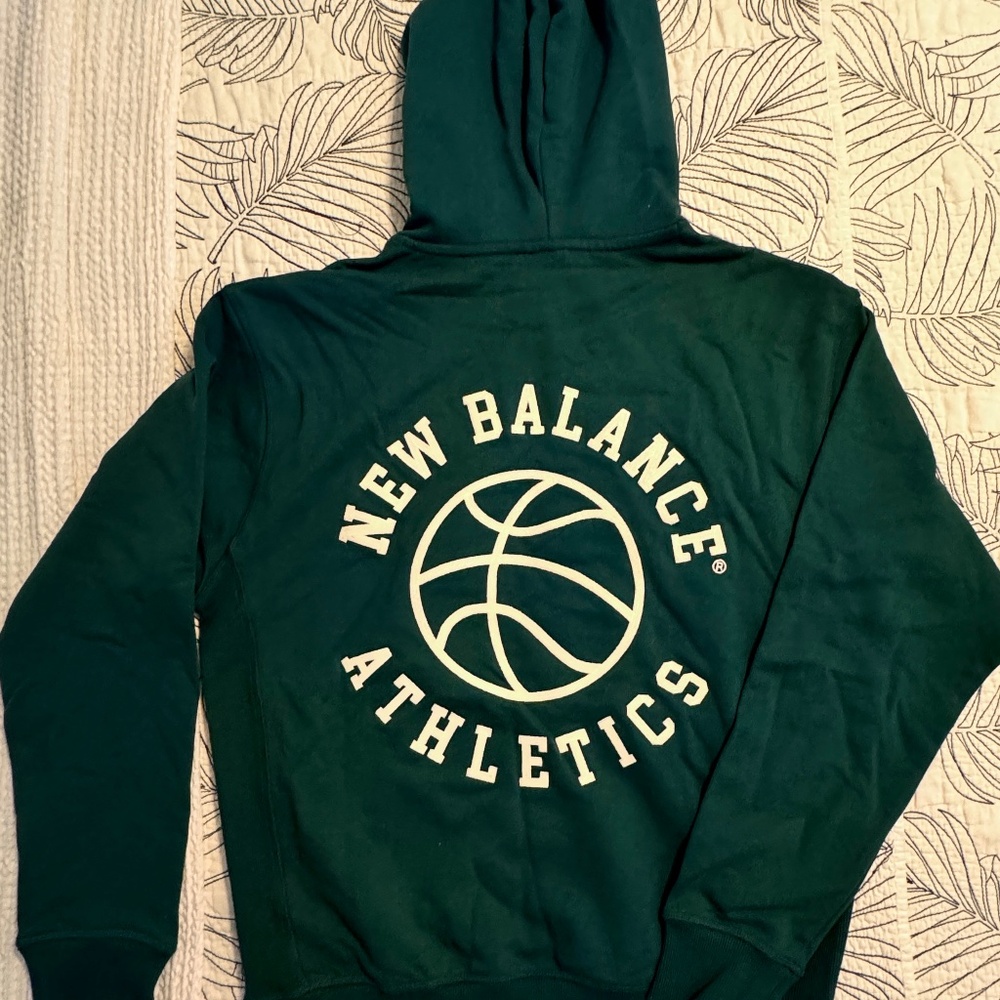 New Balance Relaxed Hoodie - Picture 2 of 7
